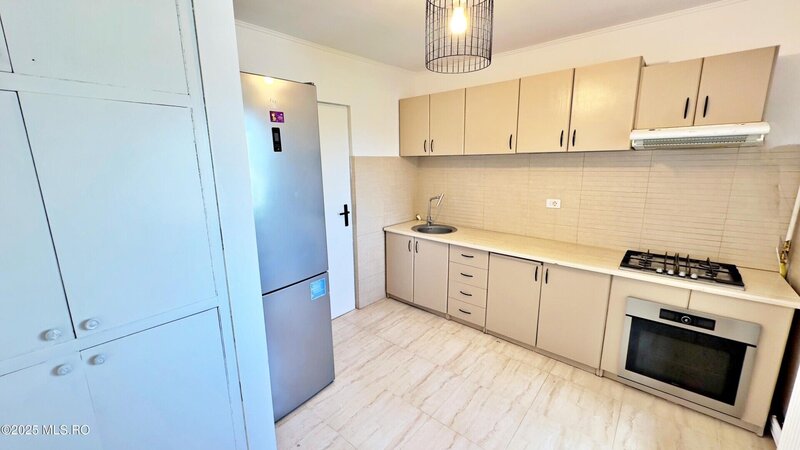 Constanta- km 4-5 - apartament 3 camere - confort 0 - comision 0%